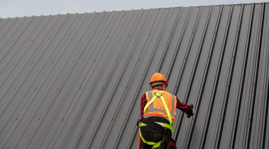 Professional gutter cleaning in Kearny, AZ